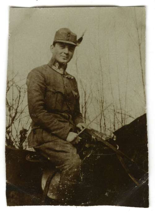 Slavich, Mario